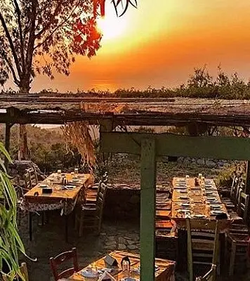 avgonima köyü gün batımı